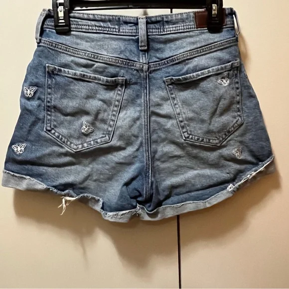 Hollister Women's Blue Denim Shorts with White Embroidered Butterflies, Waist 27 - Picture 6 of 11